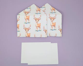 Enveloppes et cartes de correspondance faites main cerf des bois, paquet de papeterie illustré faon mignon, cadeau animal floral de la forêt