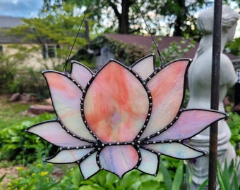 .Beautiful Lily Stained glass tropical flower 3D, Sun catcher, Table  plant decor, Garden stake, wedding decor, Christmas gift
