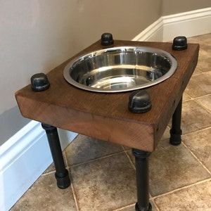 Reclaimed Barn Wood Single Bowl Raised Dog Feeder