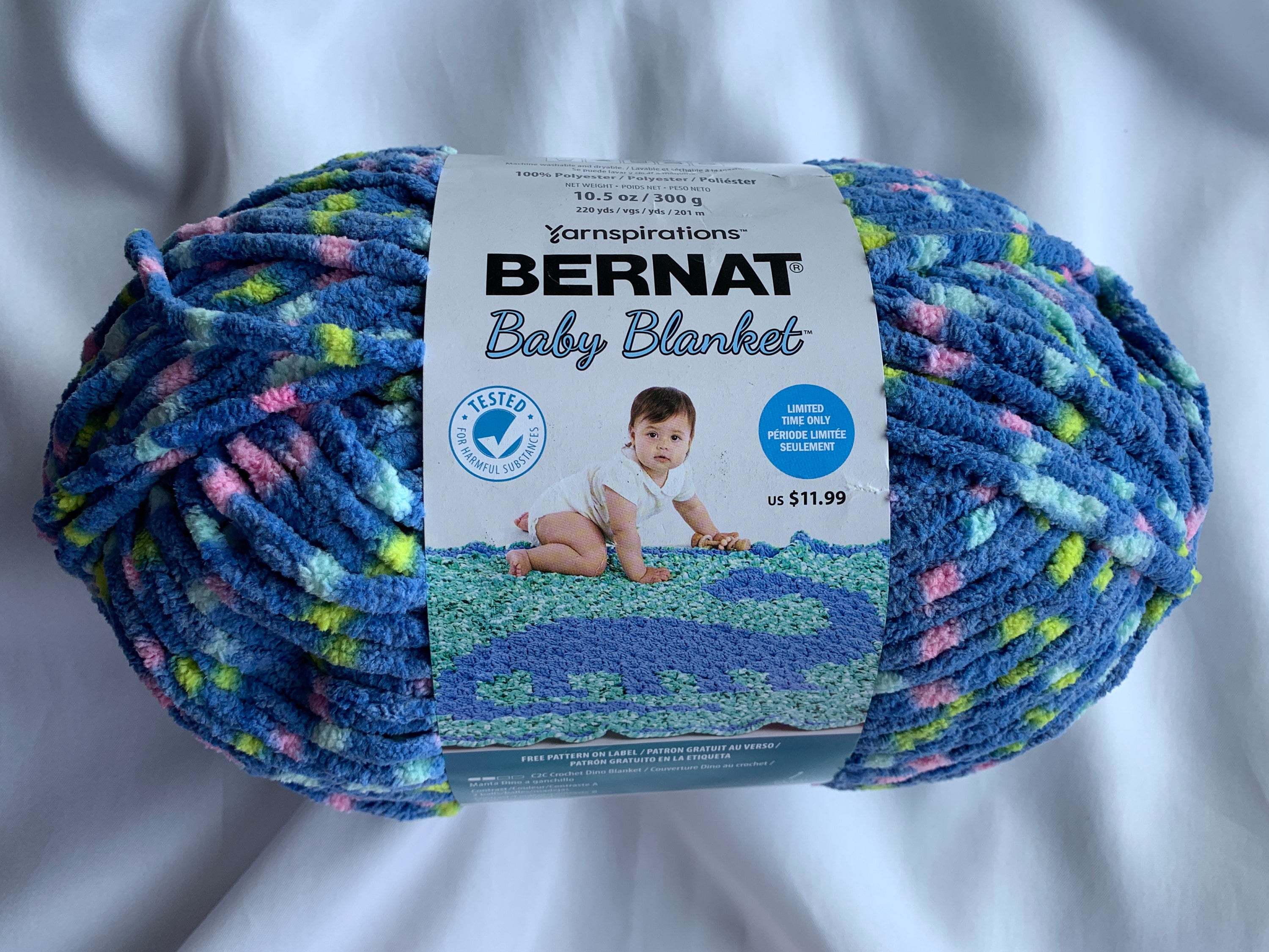 How to Crochet: Bernat Blanket Extra Thick Table Knit Pillow: JOANN SAL  2022 (Right Handed) 