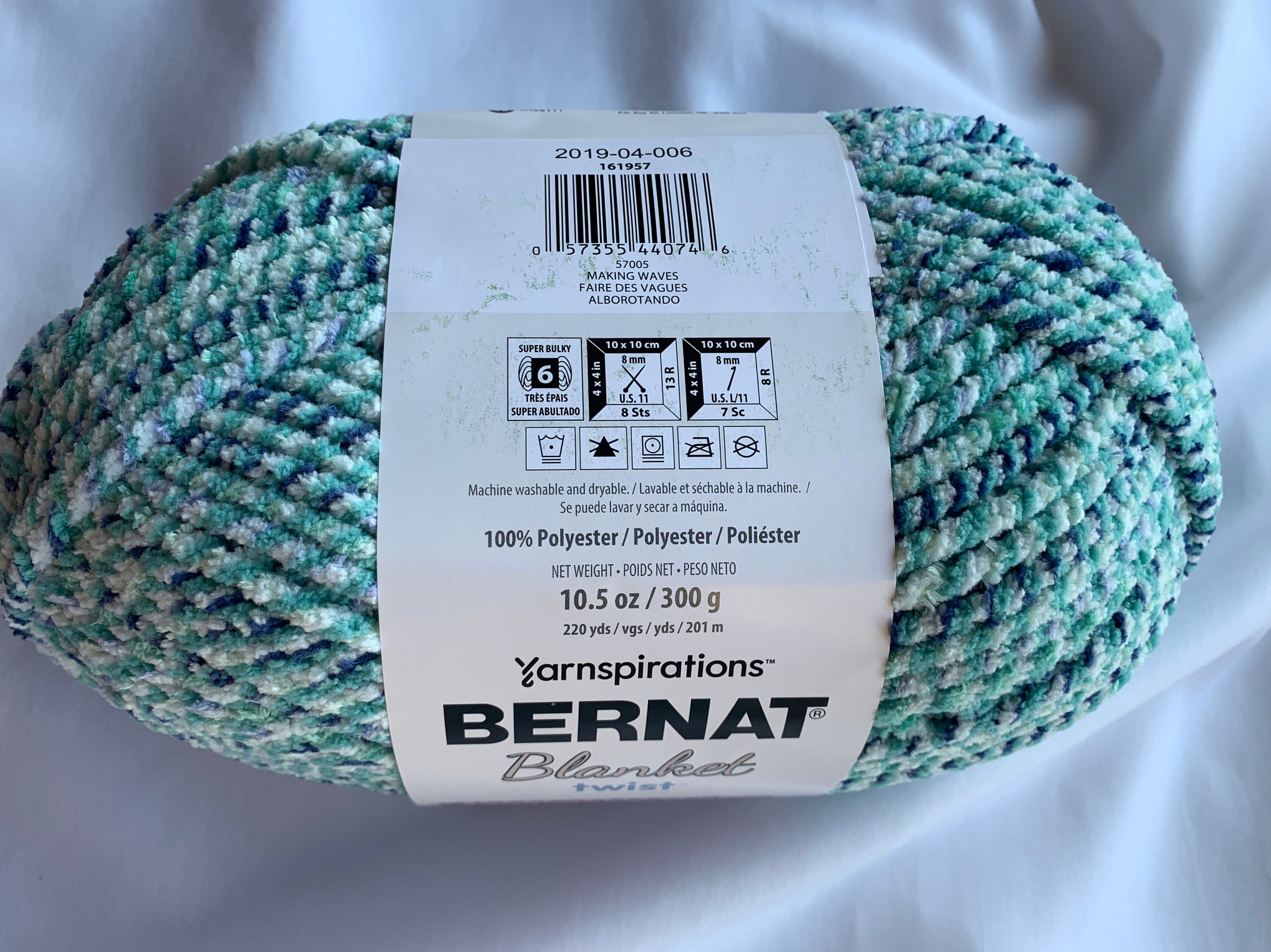MAKING WAVES 57005 Bernat Blanket Twist 220yds 10.5 Oz Skein Super Bulky 6 Chenille Winter Yarn Crochet Knit Dcoyshouseofyarn Etsy