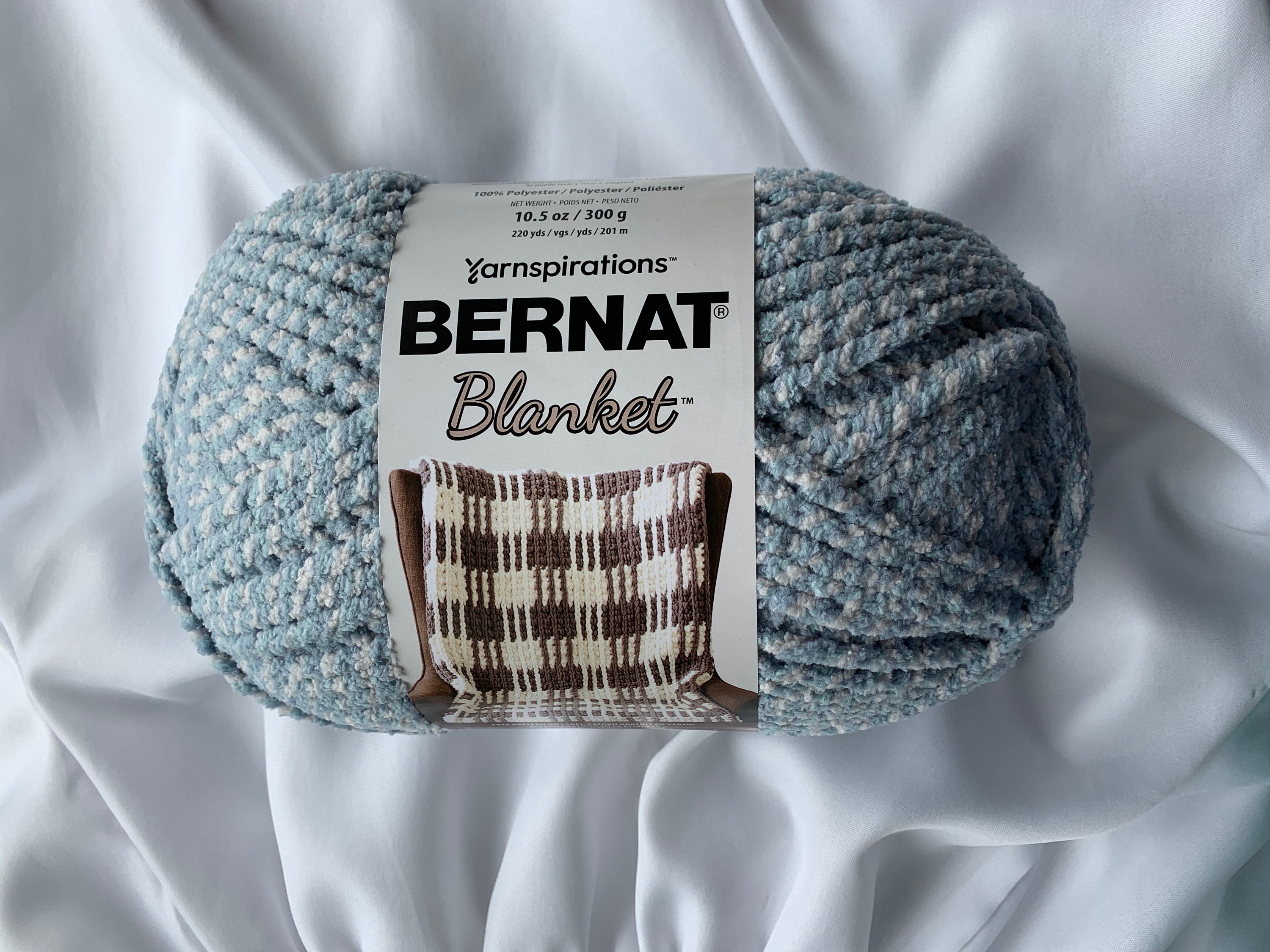 Bernat Blanket #6 Super Bulky Polyester Yarn, Mist 10.5oz/300g, 220 Yards (4 Pack)