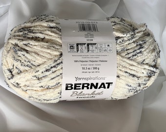 Bernat Blanket Yarn, Coal, 10.5 oz