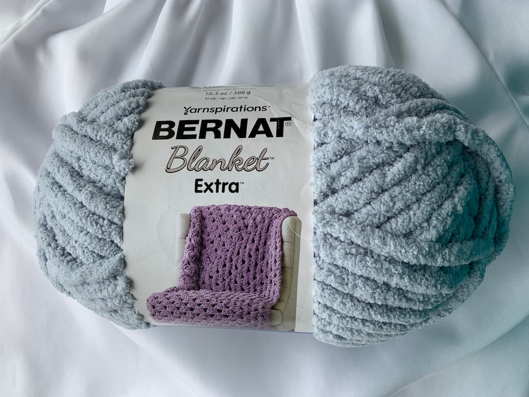 Softened Blue 27009 Bernat Blanket EXTRA 97yds 10.5 Oz Skein JUMBO 7
