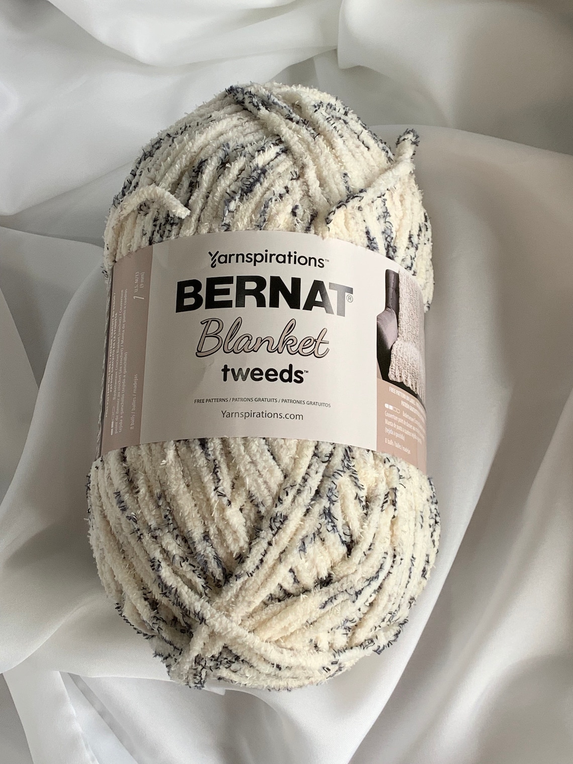 IVORY TWEED 38001 Bernat Blanket Yarn 10.5 oz skein Super Etsy