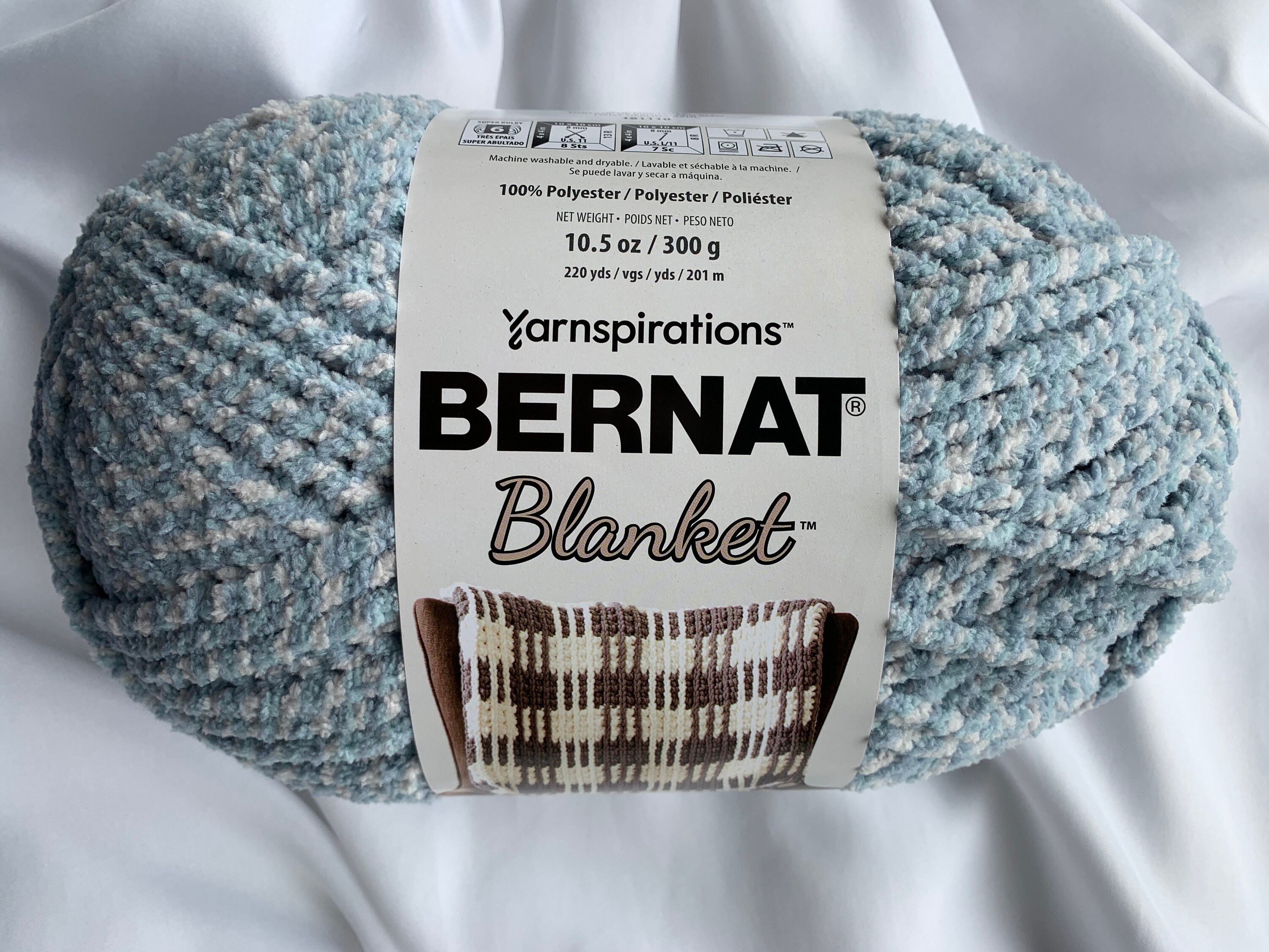 Bernat Blanket Yarn, Coal, 10.5 oz