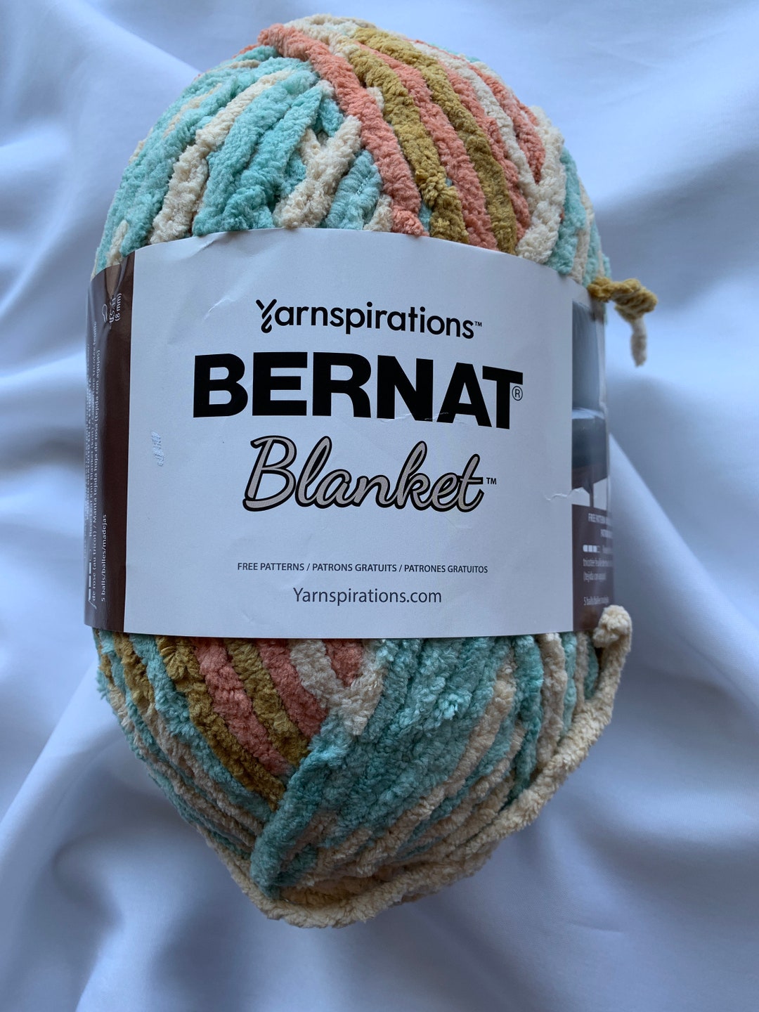 SAILORS DELIGHT Bernat Blanket Yarn 10136 10.5oz Skein 220 Yds. Super Bulky 6 Chenille Yarn