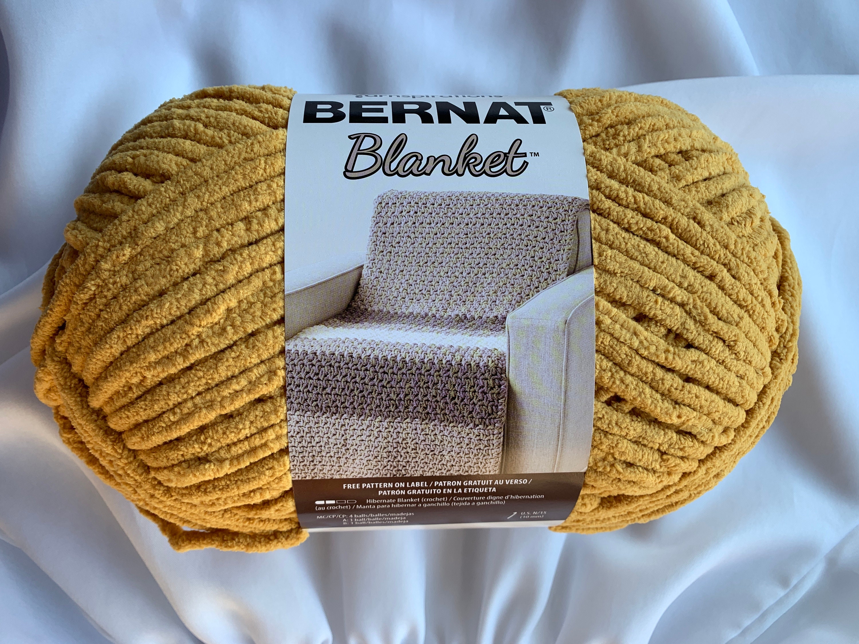 Bernat Blanket #6 Super Bulky Polyester Yarn, Gold 10.5oz/300g, 220 Yards (4 Pack)