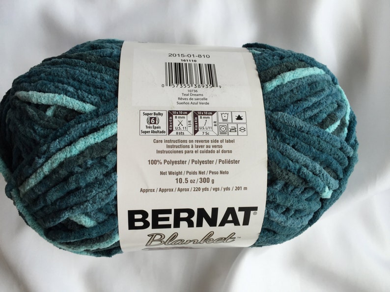 TEAL DREAMS 10736 Bernat Blanket Yarn 10.5 oz Skein 220 ydsBernat