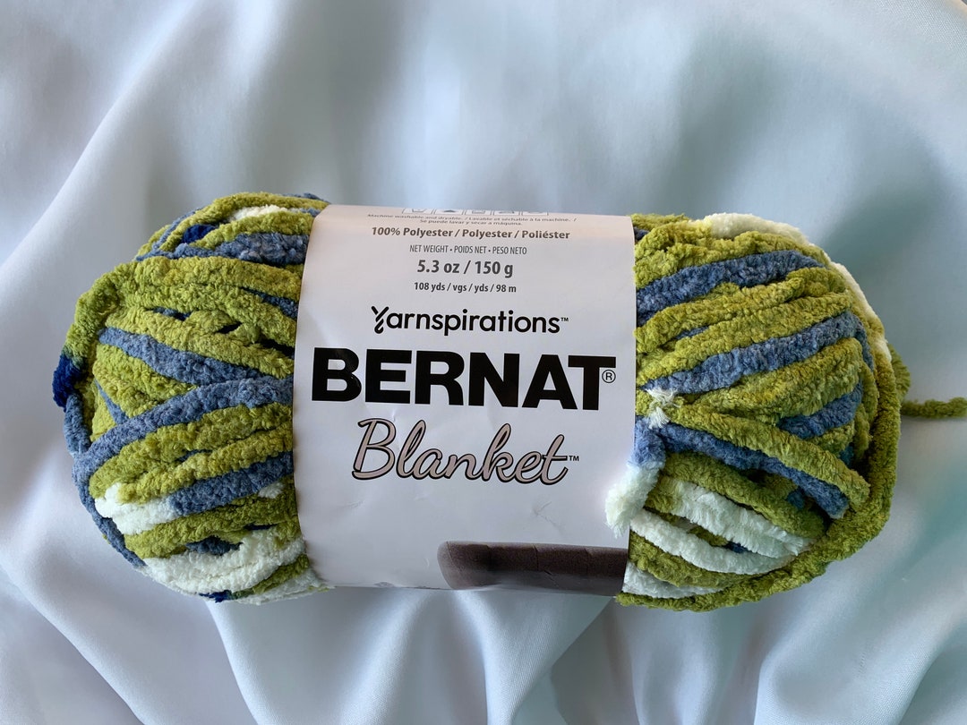 OCEANSIDE 00103 Bernat Blanket Yarn 5.3 Oz 150g 108 Yds per Skein Navy