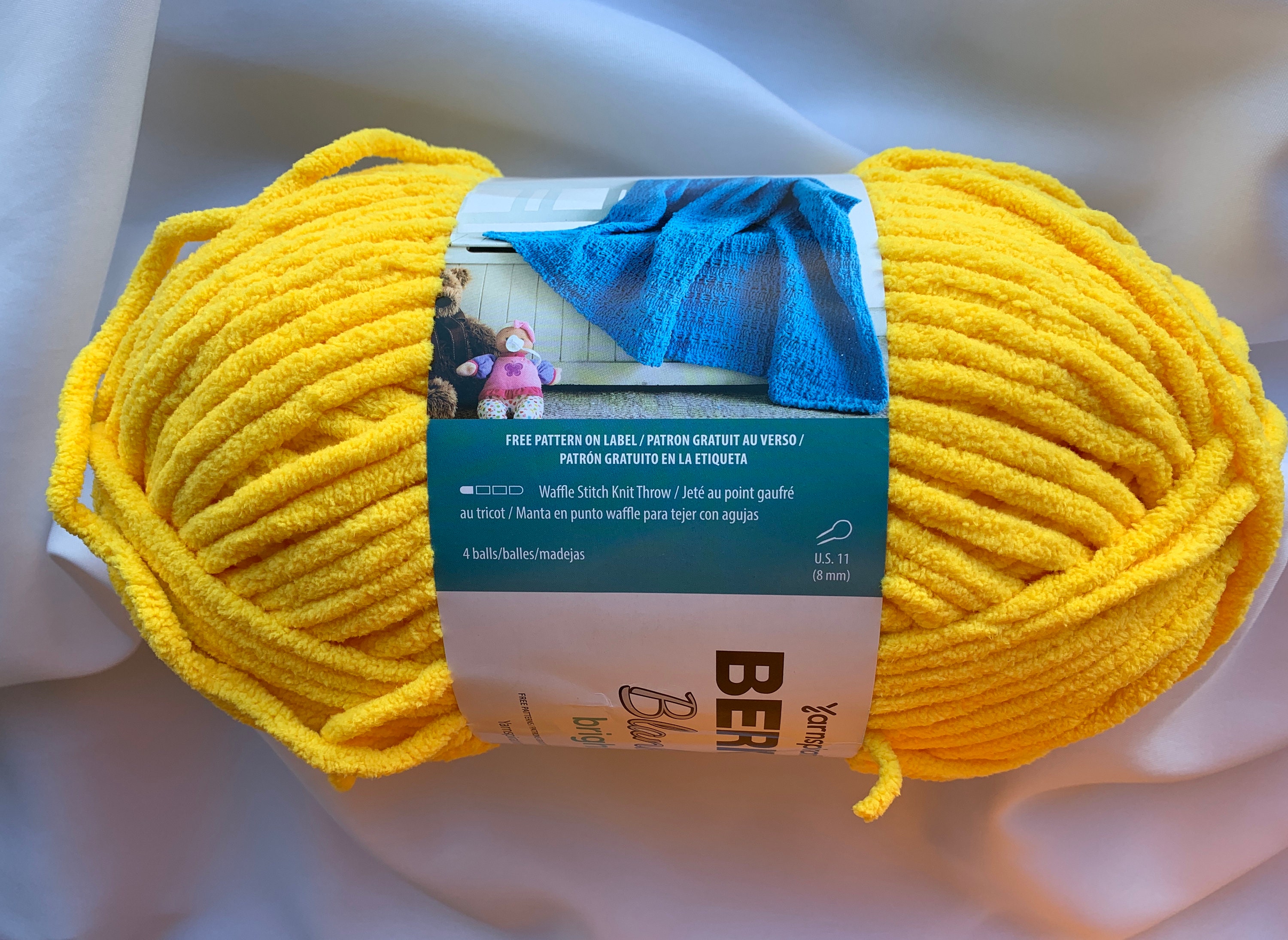 Bernat Blanket Brights SCHOOL BUS YELLOW 12003 Yarn Big 10.5 Oz Skein /  Bernat Blanket Yarn New Colors 