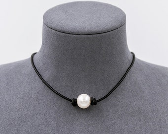 12-13mm Big Size Round Freshwater Pearl On Leather Knotted, Leather Pearl Necklace, White Pearl, Black Leather Cord,  Pearl Single, Classic