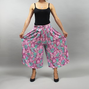 90s Boho Palazzo Pants. Purple Culottes. Abstract Floral Print Baggy Pleated Skorts. Vintage Baggy High Waist Trousers. S Small image 1