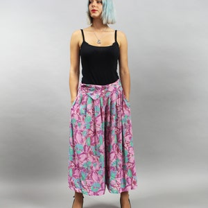 90s Boho Palazzo Pants. Purple Culottes. Abstract Floral Print Baggy Pleated Skorts. Vintage Baggy High Waist Trousers. S Small image 3