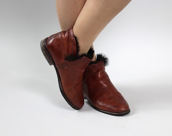 Vintage Cognac Brown Leather Ankle Flats with Fur and Wool Lining, Casual Womens Winter Boots Shoes . 35 Eur / 3.5 GB / 5.5  US