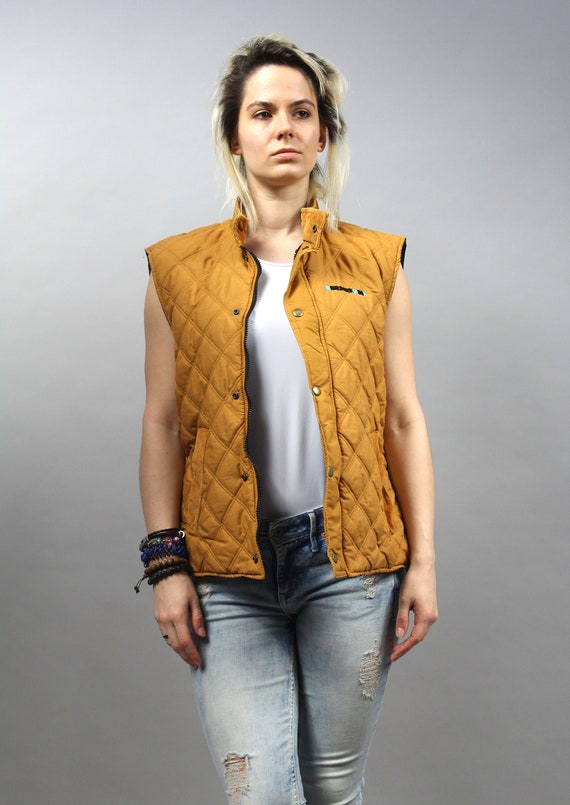 Unisex 90s Mustard Puffy Down Vest with Horseshoe Print Large L