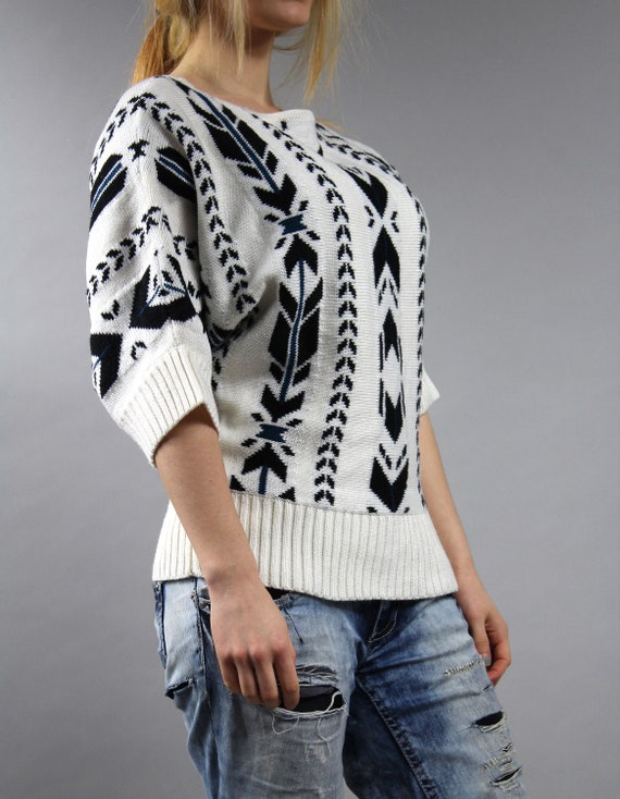 Vintage Boho Arrow Print White Knit Blouse. Aztec… - image 5