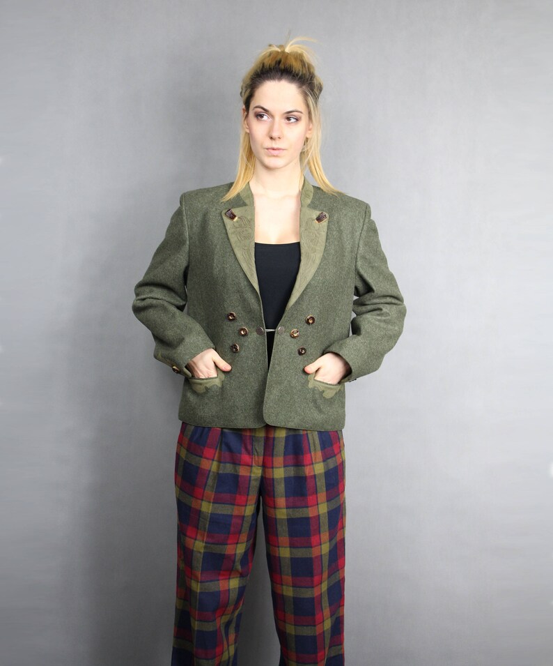 Folk style Countryside German Blazer 80s Khaki Trachten Jacket Bavarian Embroidered Top L Retro 1980s Vintage Warm Wool Short Fitted Coat
