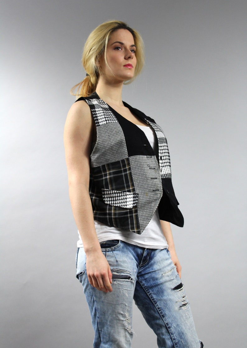 Steampunk Goth Button Down Cropped Sleeveless Jacket Petite Vest M Vintage Grunge Black White Gilet 90s Black Patchwork Plaid Crop Vest