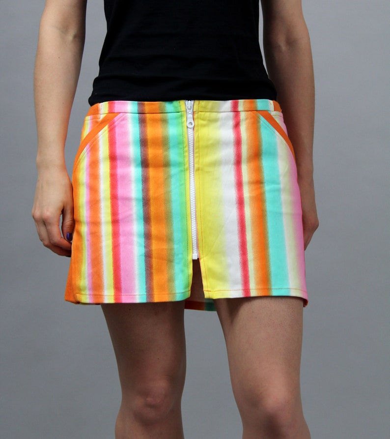 Hipster Festival Skirt 90s Hipster Preppy Punk Tennis Skirt M Vintage Rainbow Mini Skater Skirt Stretchy Front Zip Up Summer Skirt