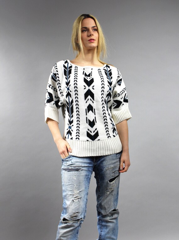 Vintage Boho Arrow Print White Knit Blouse. Aztec… - image 2