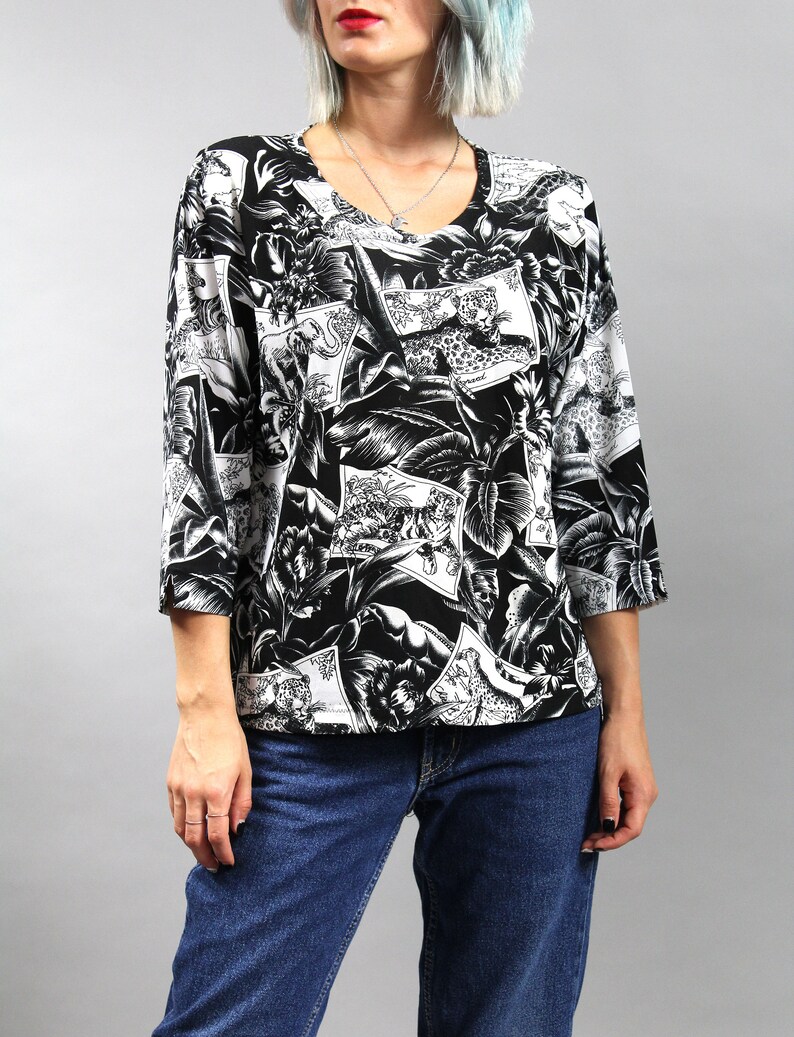 Grunge Long Sleeve Hipster T shirt 80s Elephant Tiger Giraffe Graphic Mod Top Sz M Vintage Black White Jungle Animals Print Blouse L