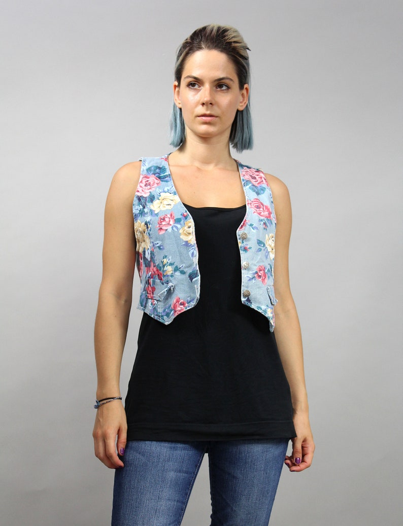 XS S Festival Light Blue Jean Waistcoat 90s Floral Cropped Fitted Denim Vest