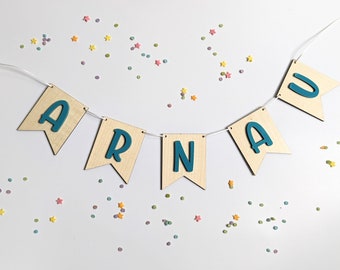 1 x Personalisierte Wimpelkette Holz mit Acryl 3D Buchstaben, Name Wimpelkette, Kindername Fahne, benutzerdefinierte Namensfahne, Kinderzimmerdekor, Kinderzimmer