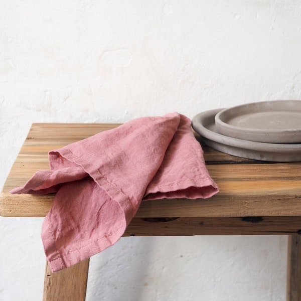 Dusty pink linen napkin. Stonewashed linen. Linen cloth napkin