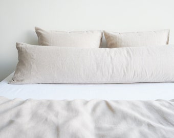 Linen body pillow pillowcase in natural linen. Pillowcase for a long pillow made from 100% stonewashed linen.