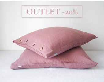 OUTLET - Ready to ship. Beautiful linen pillow case with coconut buttons. Dusty pink color.