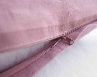 Dusty pink linen pillowcase with a zipper. linen pillow cover.