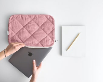 Dusty Pink quilted Laptop Case with Soft Padding. Handmade Laptop Case.