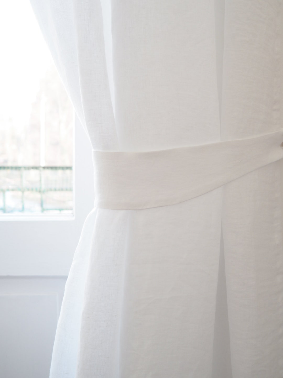 White Curtain Tie Back Made of Stonewashed MEDIUM LINEN 160 G/2. Linen