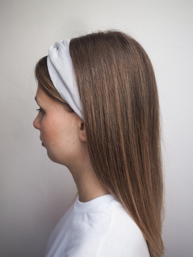 light grey knotted hairband