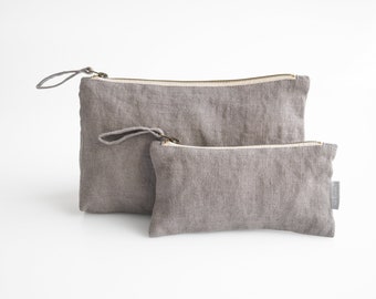 Linen makeup organizer. Linen pouch with a zipper in true gray color.