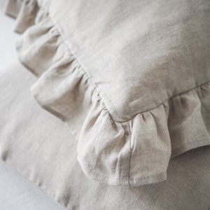 pillowcase with a frill