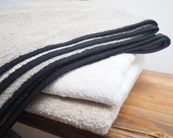 Handtuch aus Leinenfrottee. Badetuch aus 100% Leinen.
