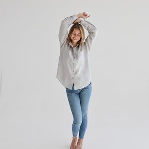 Oversized linen shirt made of 100% linen in light gray color. Linen shirt iris.