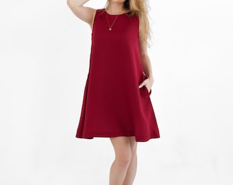 Vestido túnica de lino rojo, sin mangas, corte en A, lino lavado a la piedra.