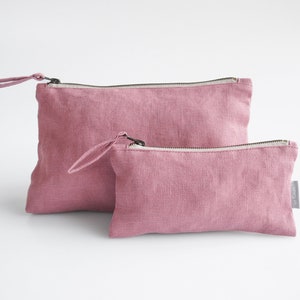 Kosmetiktasche aus Leinen. Kosmetiktasche aus Leinen in staubigem Rosa.