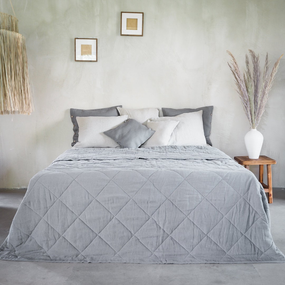 Quilted Linen Blanket With Hemp Filling. True Gray Quilted Bed Cover