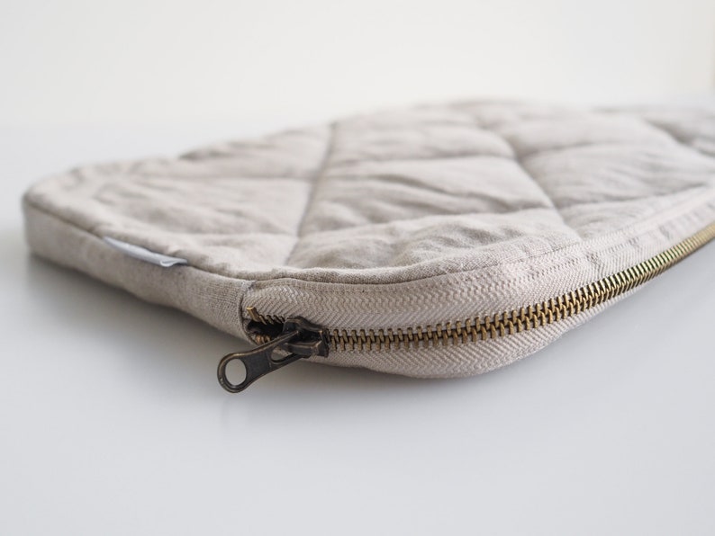 Natural Linen Laptop Sleeve with Soft Padding. Eco-Friendly Linen Laptop Sleeve. image 5