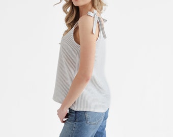 Linen top in gray stripes. linen top meadow.