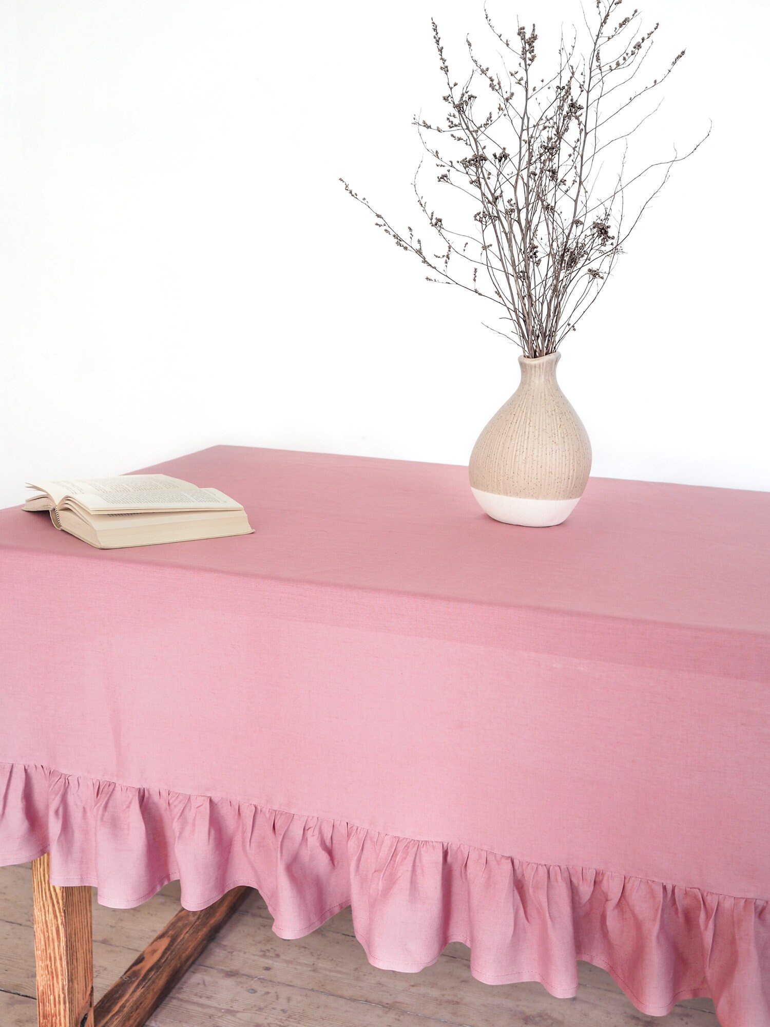 Pink Ruffle Tablecloth Dusty pink ruffled tablecloth made of stonewashed linen. | Etsy