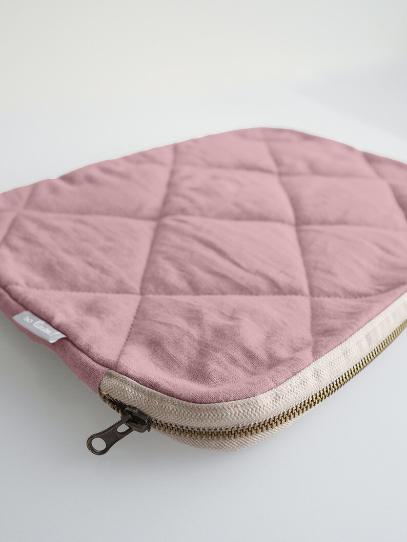 Dusty Pink quilted Laptop Case with Soft Padding. Handmade Laptop Case. image 3