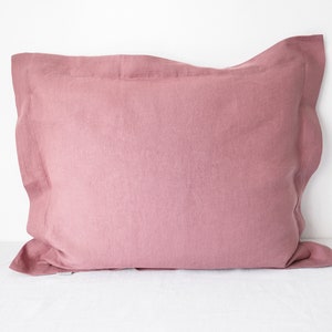 Dusty pink linen pillow sham made of 100% European linen. Stonewashed. Linen bedding.