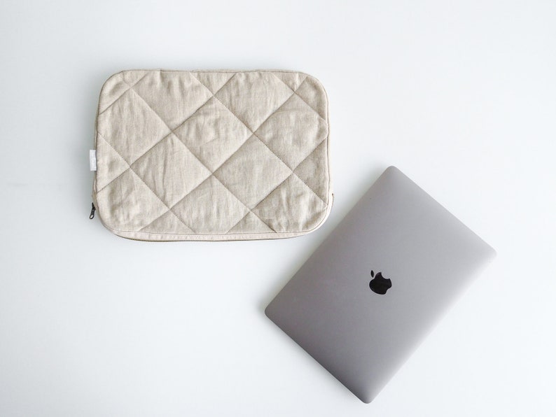 Natural Linen Laptop Sleeve with Soft Padding. Eco-Friendly Linen Laptop Sleeve. image 3