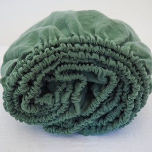 Green linen FITTED sheet. Seamless fitted sheet