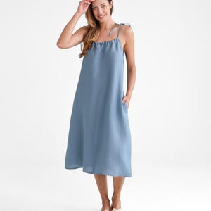 Linnen zomerjurk. Blauwe midi-jurk. Linnen jurk FLORA